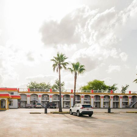Hotel O Houston East Channelview I-10 المظهر الخارجي الصورة