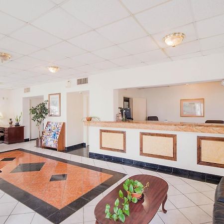 Hotel O Houston East Channelview I-10 المظهر الخارجي الصورة
