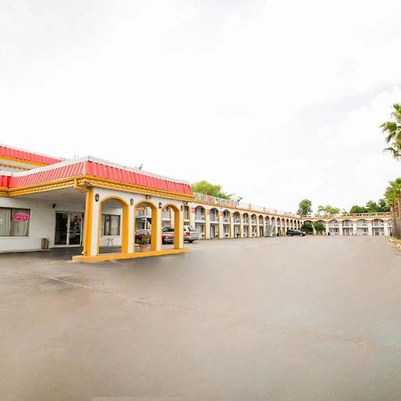 Hotel O Houston East Channelview I-10 المظهر الخارجي الصورة