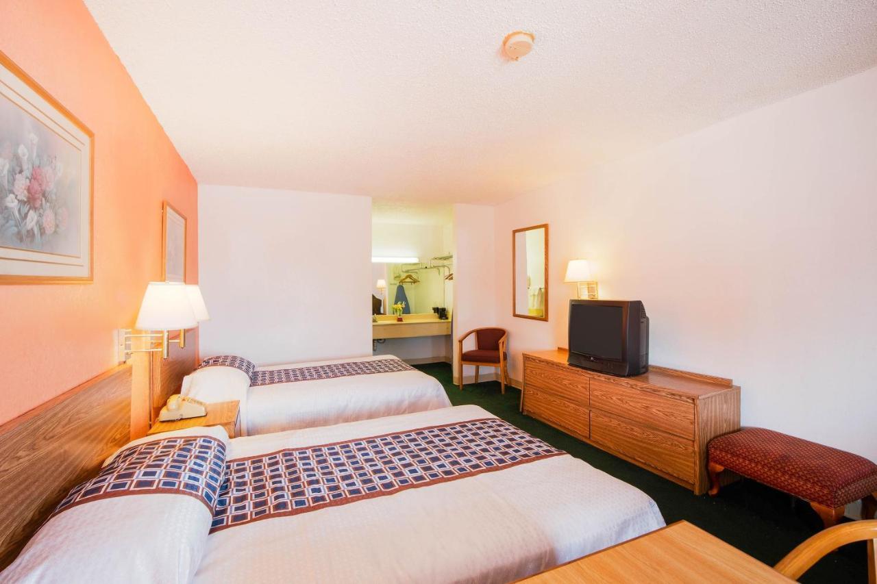 Hotel O Houston East Channelview I-10 المظهر الخارجي الصورة