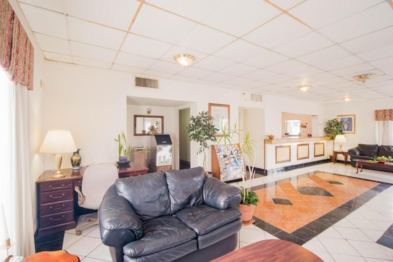 Hotel O Houston East Channelview I-10 المظهر الخارجي الصورة