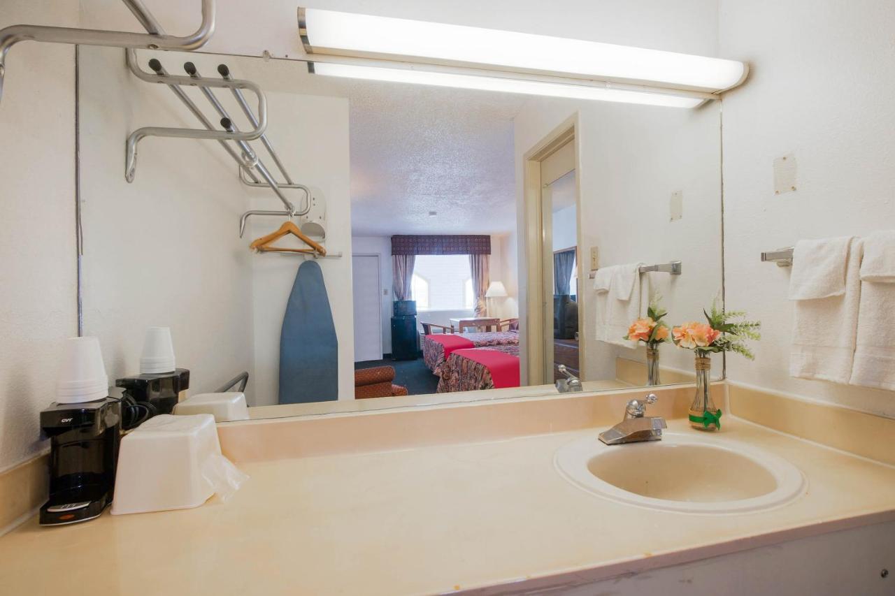Hotel O Houston East Channelview I-10 المظهر الخارجي الصورة